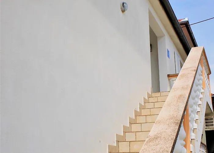 Koralj Appartamento Zara